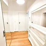 Appartamento Atmosphere - Modern Flat With Balcony *
