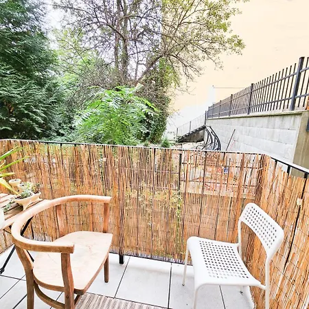 Atmosphere - Modern Flat With Balcony Apartmán Praha
